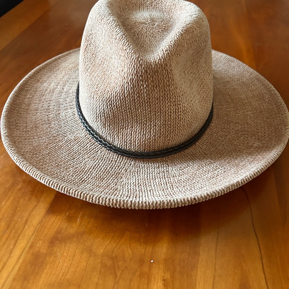 Olive & Pique Women's OS Chenille Fedora Hat Brown EUC - Picture 3 of 6